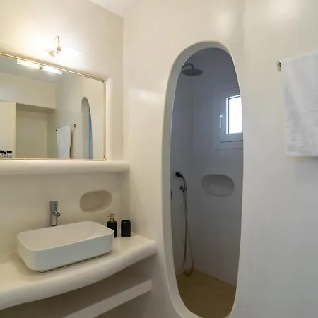 Tranquille House Holiday home Provatas