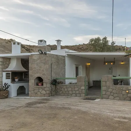 Holiday home Tranquille House Provatas